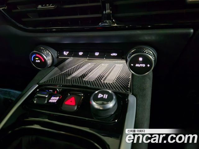 Lotus Emira 2025 — photo 19