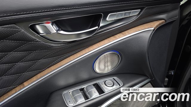 Kia K9 2022 — photo 13