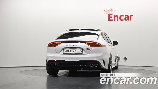Kia Stinger 2018 — photo 4