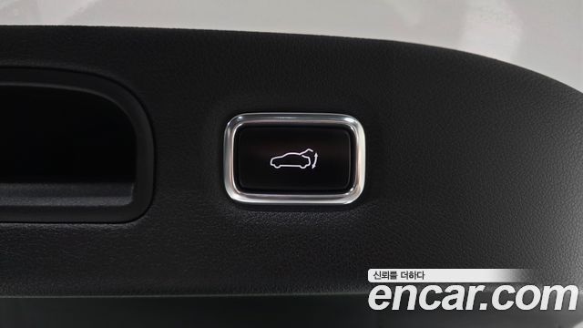 Kia Stinger 2018 — photo 34