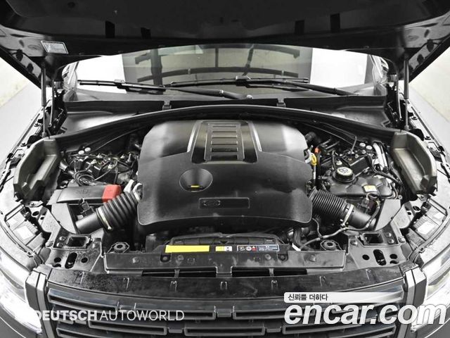 Land Rover Range Rover Velar 2025 — photo 6
