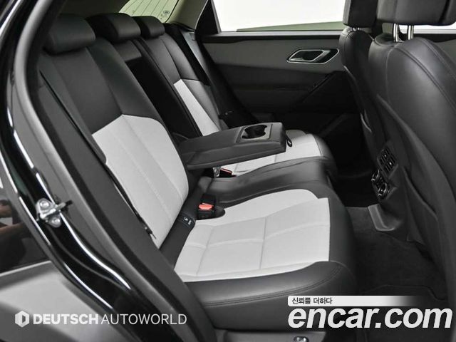 Land Rover Range Rover Velar 2025 — photo 12