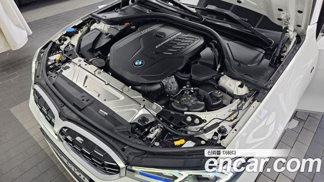 BMW 3-Series 2023 — photo 6