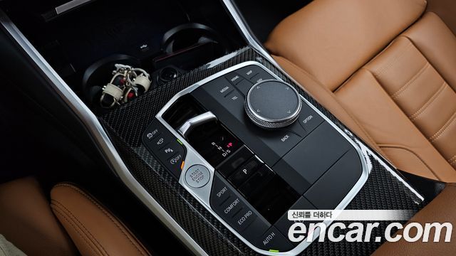 BMW 3-Series 2023 — photo 12