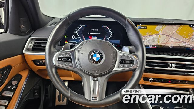 BMW 3-Series 2023 — photo 19