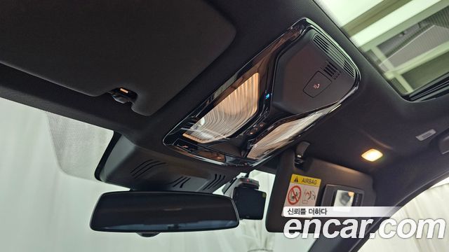 BMW 3-Series 2023 — photo 30