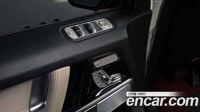 Mercedes-Benz G-Class 2021 — photo 14