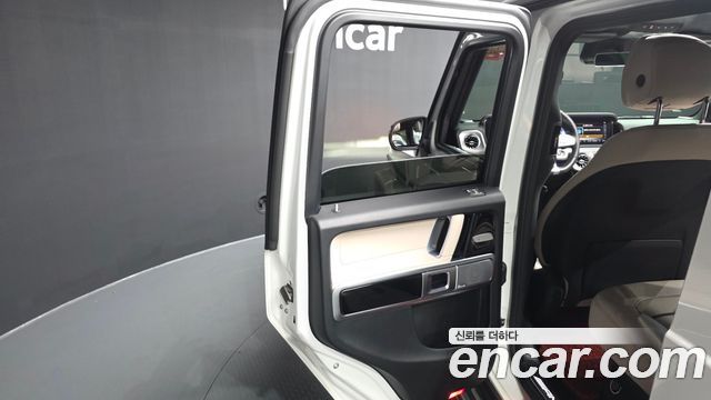 Mercedes-Benz G-Class 2021 — photo 15