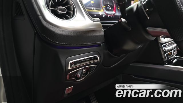Mercedes-Benz G-Class 2021 — photo 27