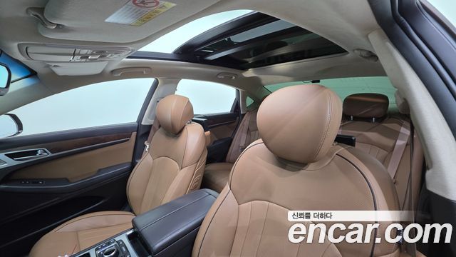 Genesis G80 2018 — photo 18