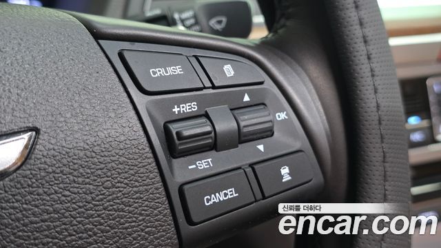 Genesis G80 2018 — photo 24