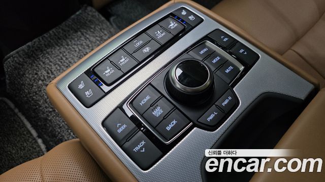 Genesis G80 2018 — photo 31