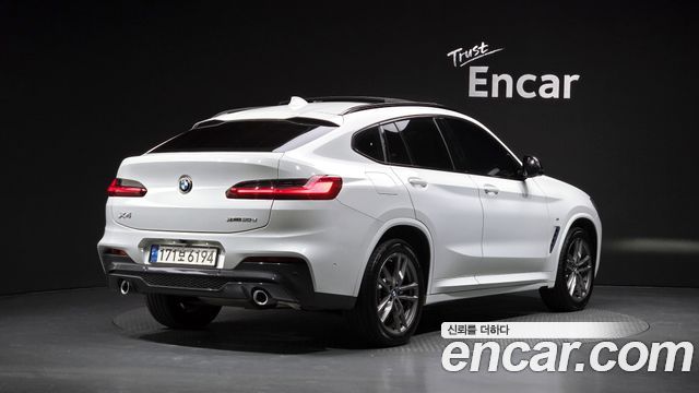 BMW X4 2019 — photo 2