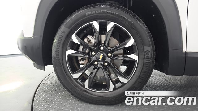 Chevrolet Korea Trailblazer 2022 — photo 5