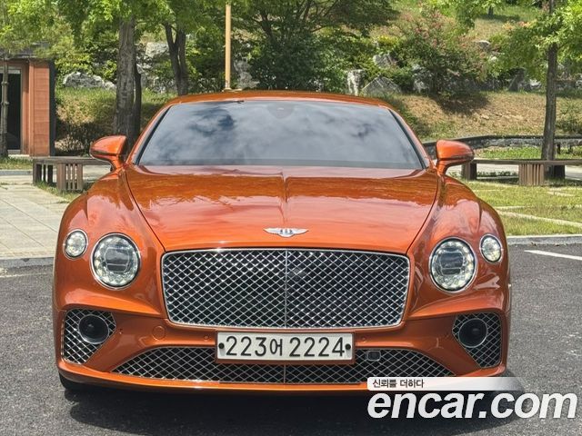 Bentley Continental 2018 — photo 2