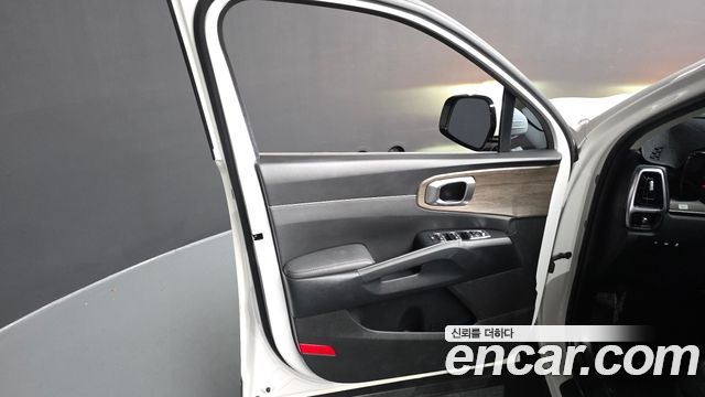 Kia Sorento 2022 — photo 14