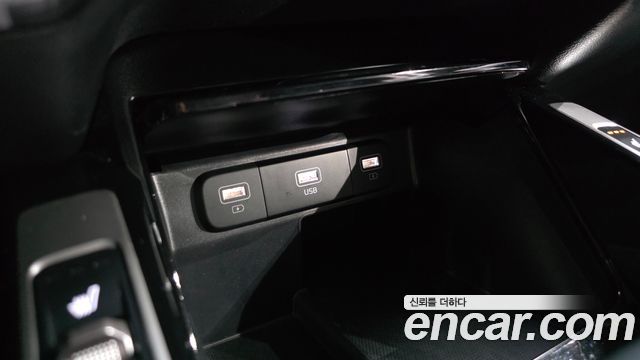 Kia Sorento 2022 — photo 16