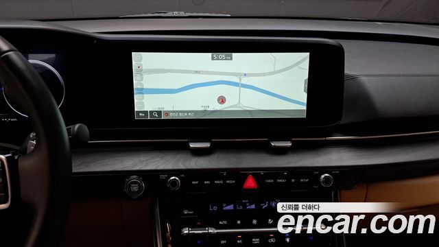 Kia Canival 2023 — photo 21