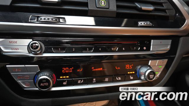 BMW X3 2019 — photo 27