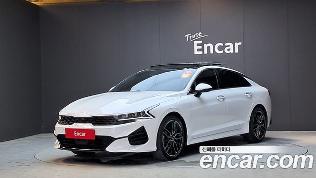Kia K5 2023 — photo 1