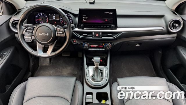Kia K3 2022 — photo 10