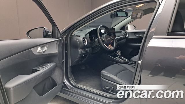 Kia K3 2022 — photo 13