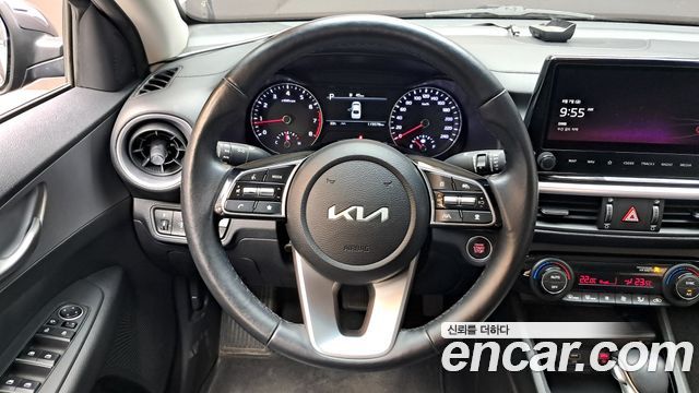 Kia K3 2022 — photo 19