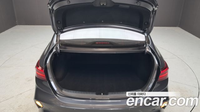 Kia K3 2022 — photo 31