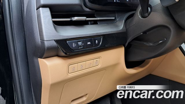 Kia Canival 2023 — photo 21