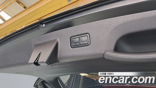 Kia Canival 2023 — photo 36