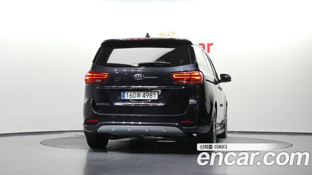 Kia Canival 2019 — photo 4