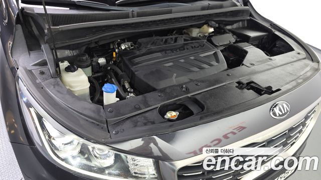 Kia Canival 2019 — photo 6