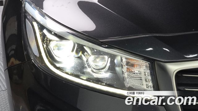 Kia Canival 2019 — photo 8