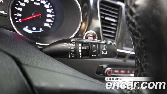 Kia Canival 2019 — photo 31