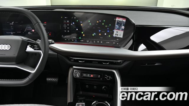 Audi Q5 2025 — photo 14