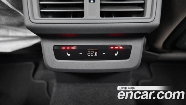 Audi Q5 2025 — photo 16