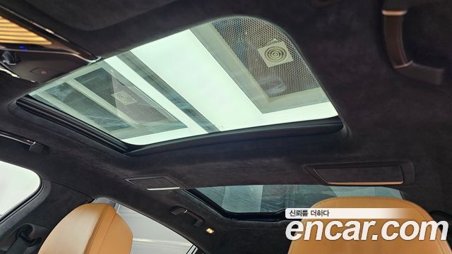 BMW 7-Series 2020 — photo 18