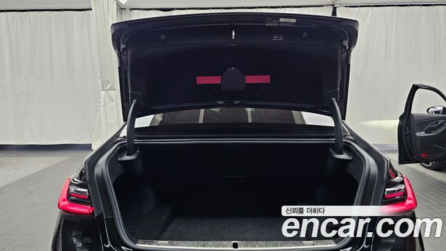 BMW 7-Series 2020 — photo 20