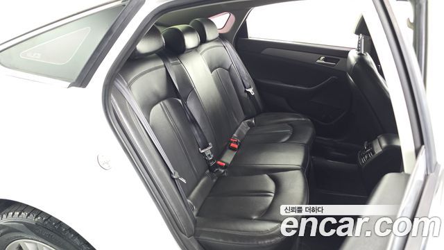 Hyundai Sonata 2015 — photo 18
