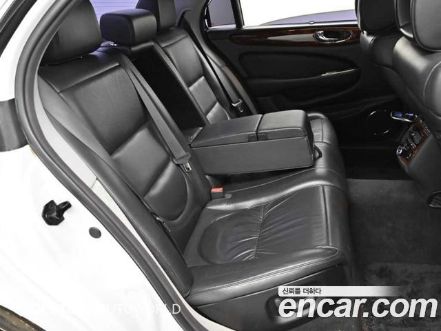 Jaguar XJ-8 2005 — photo 12
