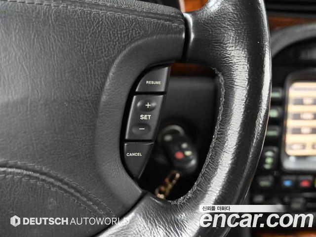 Jaguar XJ-8 2005 — photo 17