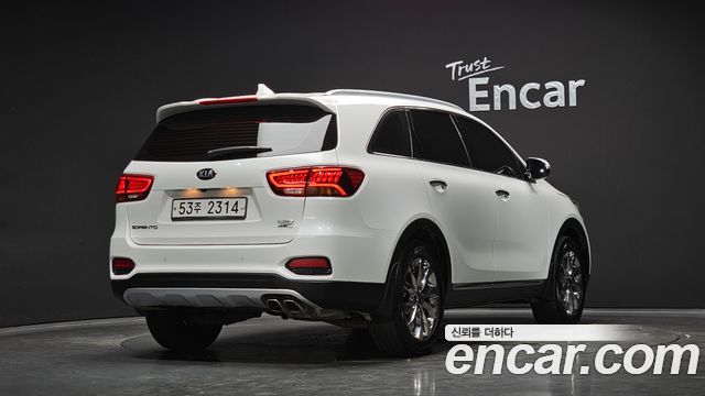 Kia Sorento 2018 — photo 2