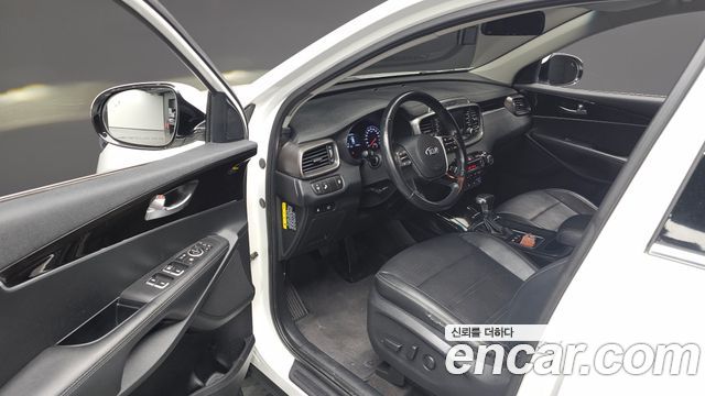 Kia Sorento 2018 — photo 12