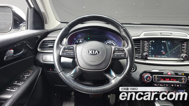 Kia Sorento 2018 — photo 13