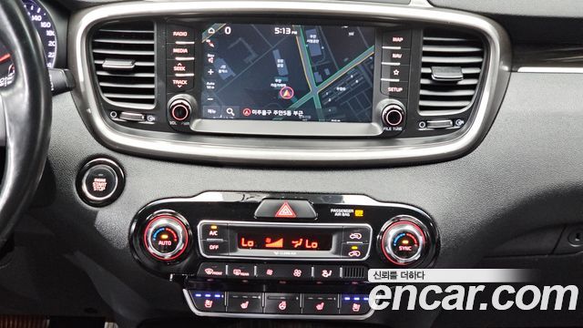 Kia Sorento 2018 — photo 14