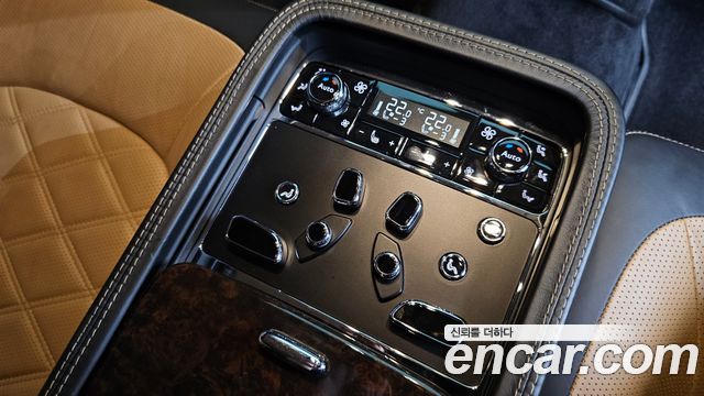 Bentley Mulsanne 2016 — photo 17