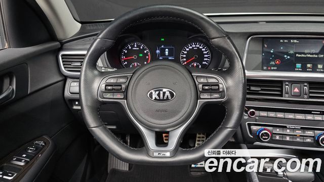 Kia K5 2018 — photo 13