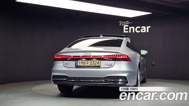 Audi A7 2021 — photo 4