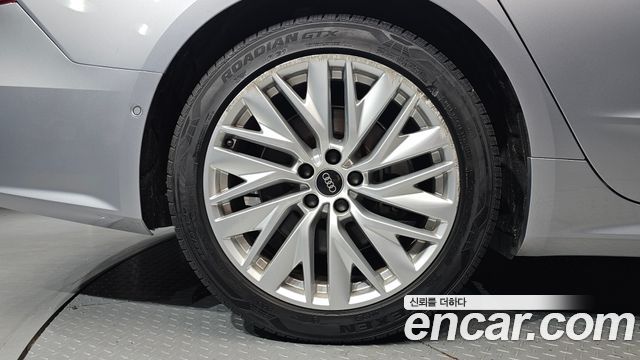 Audi A7 2021 — photo 5