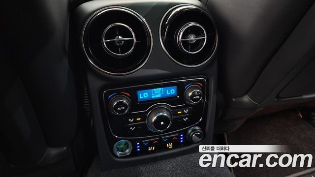 Jaguar XJ 2014 — photo 19